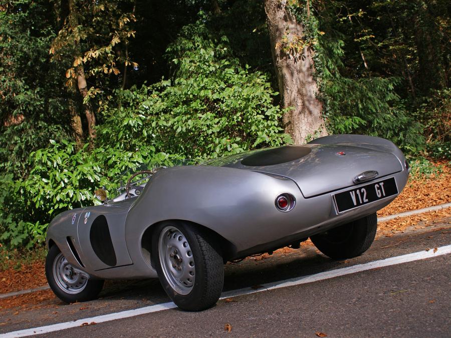  Arnolt-Bristol Competition Roadster 1954 года  (фото 10 из 14)